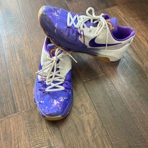 Nike KD purple and white basketball shoes size 7